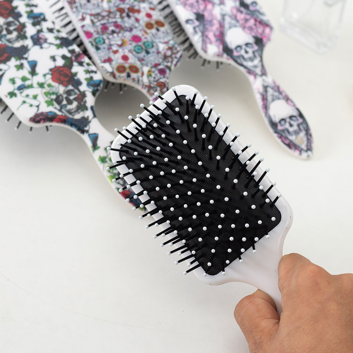 Wholesale Goth Theme Anti Static Hair Care Plastic Comb